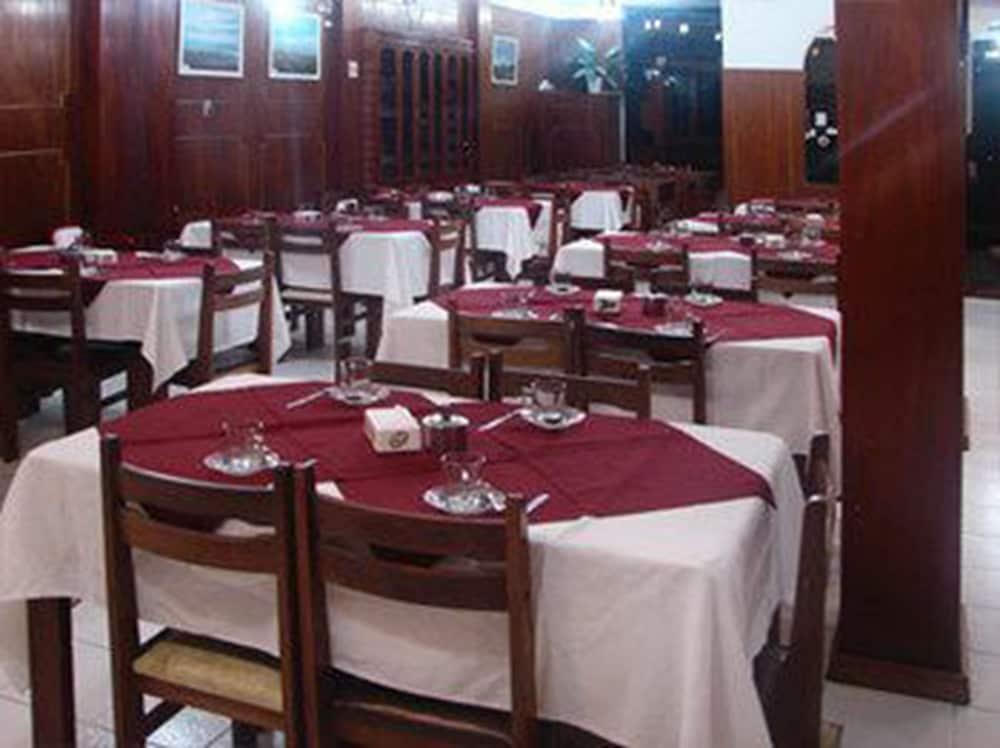 Cheltum Hotel Trelew Εξωτερικό φωτογραφία