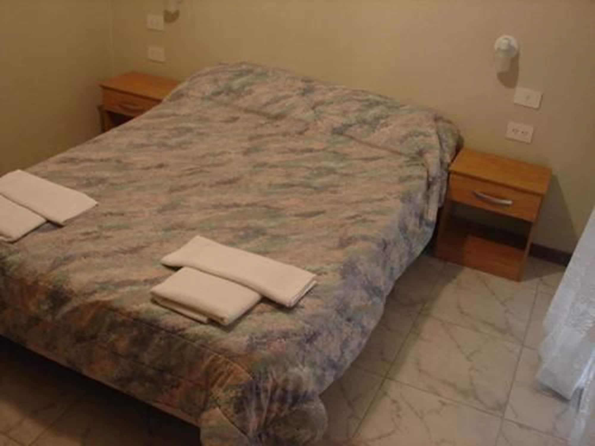 Cheltum Hotel Trelew Εξωτερικό φωτογραφία